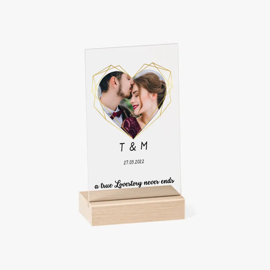 Zeitlose Liebe personalisierte Acrylglasplatte mit Holzstand